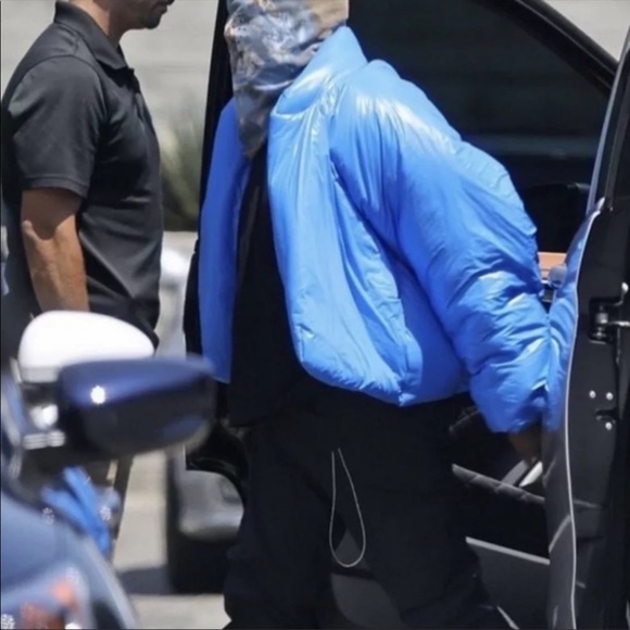 YEEZY X GAP ROUND Cropped Jacket blue Puffer size XL Brand New - Picture 7 of 7